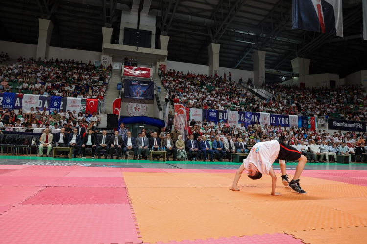 Bursa’da Yaz Spor Okulları açılışı