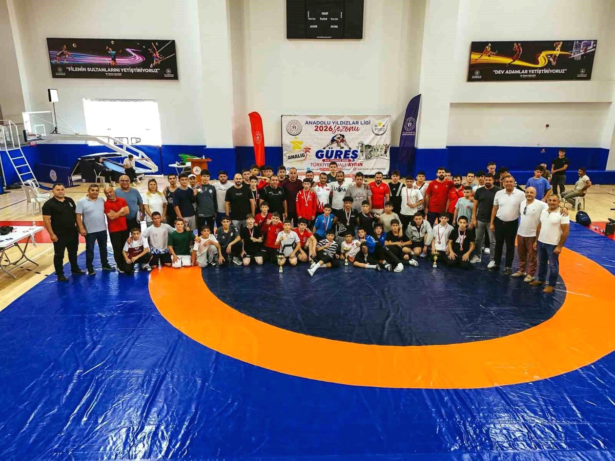 Bursa'da yeni spor kompleksi açıldı; modern tesisler ve çeşitli spor