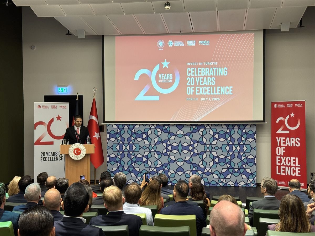Bursa'da yeni yatırım fırsatları ve ekonomik büyüme ile heyecan dorukta.