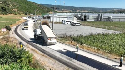 Bursa'da gerçekleştirilen yol çalışmaları hız kesmeden devam ediyor. Güncel gelişmeleri
