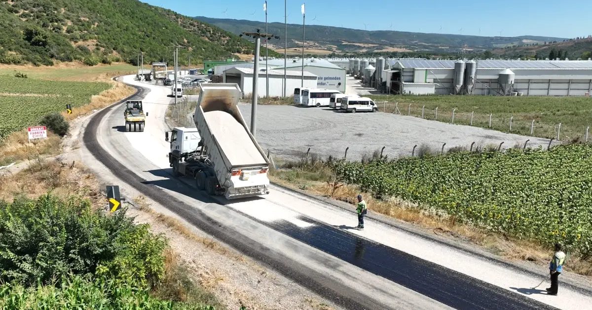 Bursa'da gerçekleştirilen yol çalışmaları hız kesmeden devam ediyor. Güncel gelişmeleri
