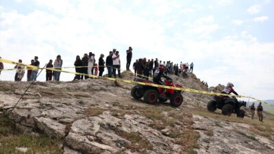 Bursa'da düzenlenen yüksek rakımlı enduro yarışları, zorlu parkurları ve profesyonel