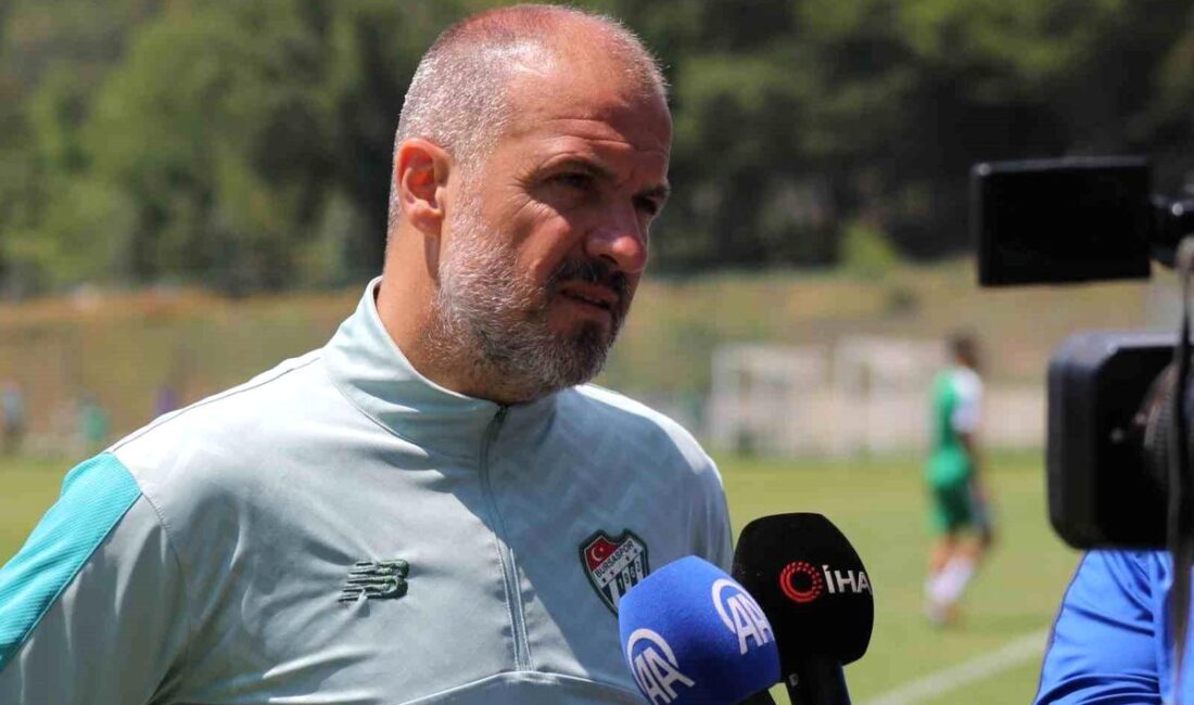 Bursaspor, Bolu kampında şampiyonluk hedefi doğrultusunda çalışmalarını sürdürüyor. Takım, başarıya