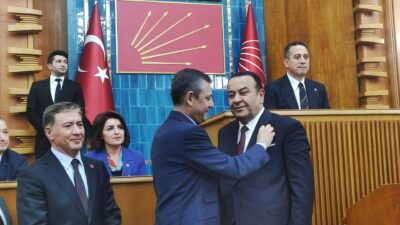 CHP'den ayrılan Adnan Beker, önemli açıklamalarda bulunarak gelişmeleri ve nedenlerini