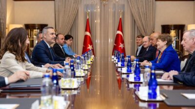 Dışişleri Bakanı Fidan, ABD Senatosu'nda dikkat çekici bir performans sergileyerek