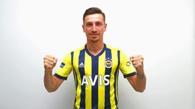 Fenerbahçe'de Mert Hakan Yandaş'a yeni sözleşme sevinci! Kulüp, Yandaş ile