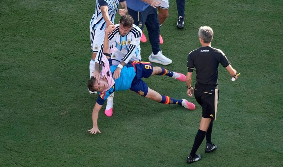 FIFA, Dünya Kupası finali sonrası yaşanan olayları detaylı şekilde soruşturuyor.