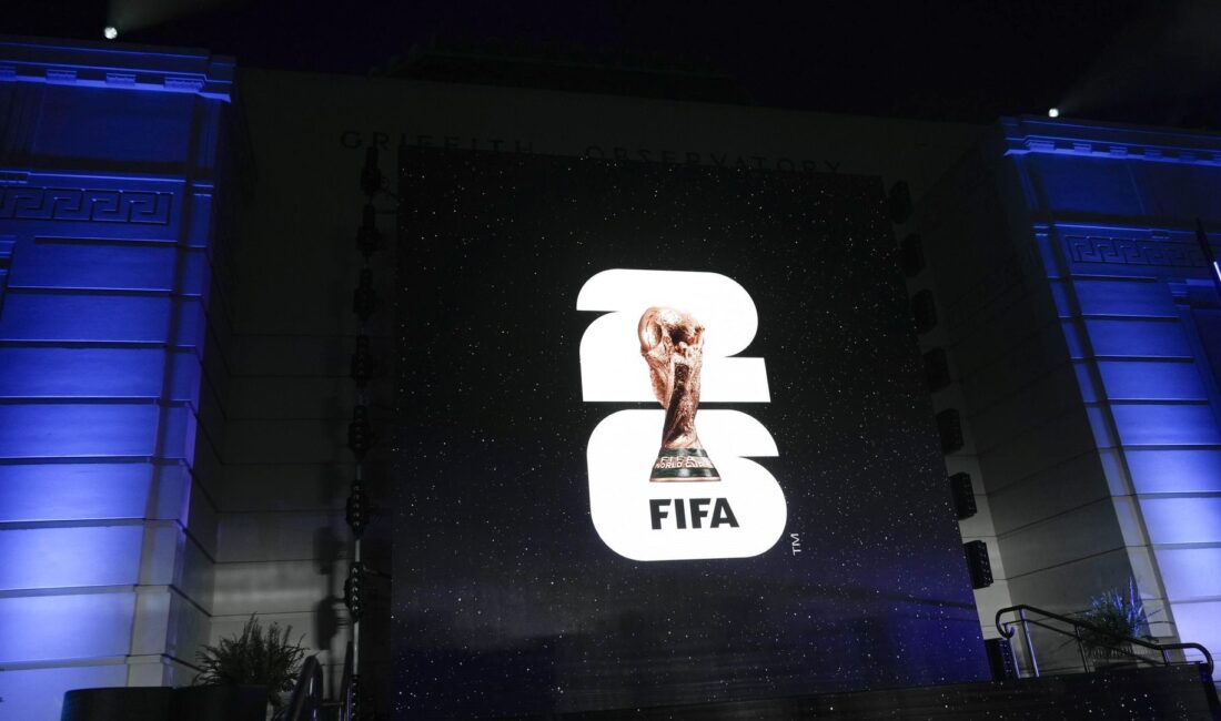FIFA'nın siyasi çekişmelerde artan etkisini inceleyen bu içerik, uluslararası spor