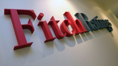 Fitch Türkiye'nin kredi notunu yatırım seviyesinde tutuyor. Detaylar ve analizler
