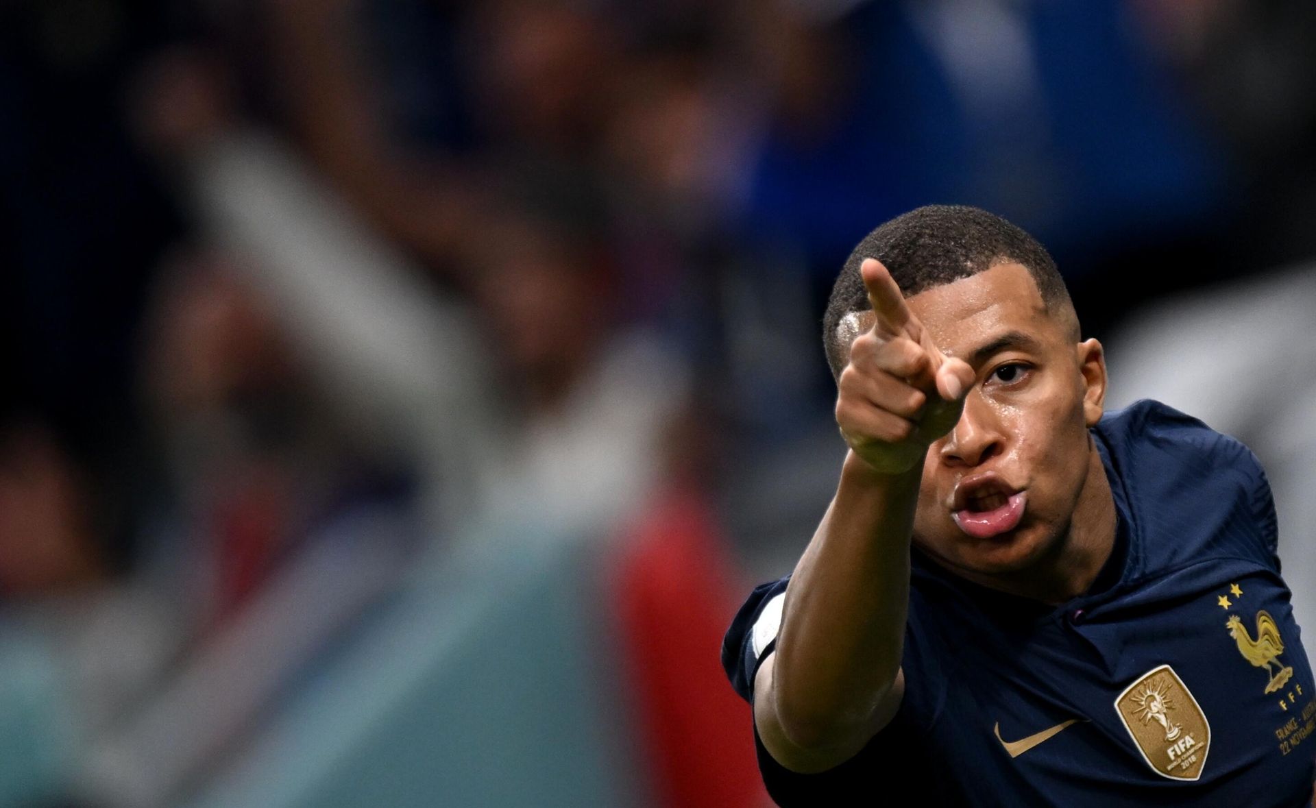 Fransa’da Mbappe Irkçı Saldırılara Maruz Kalıyor