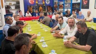 Bursa'da düzenlenen Görenleri Büyüleyen Aşure Programı ile geleneksel lezzetler ve