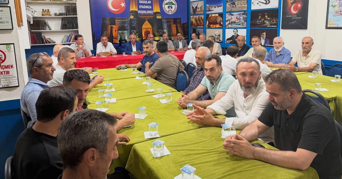 Bursa'da düzenlenen Görenleri Büyüleyen Aşure Programı ile geleneksel lezzetler ve