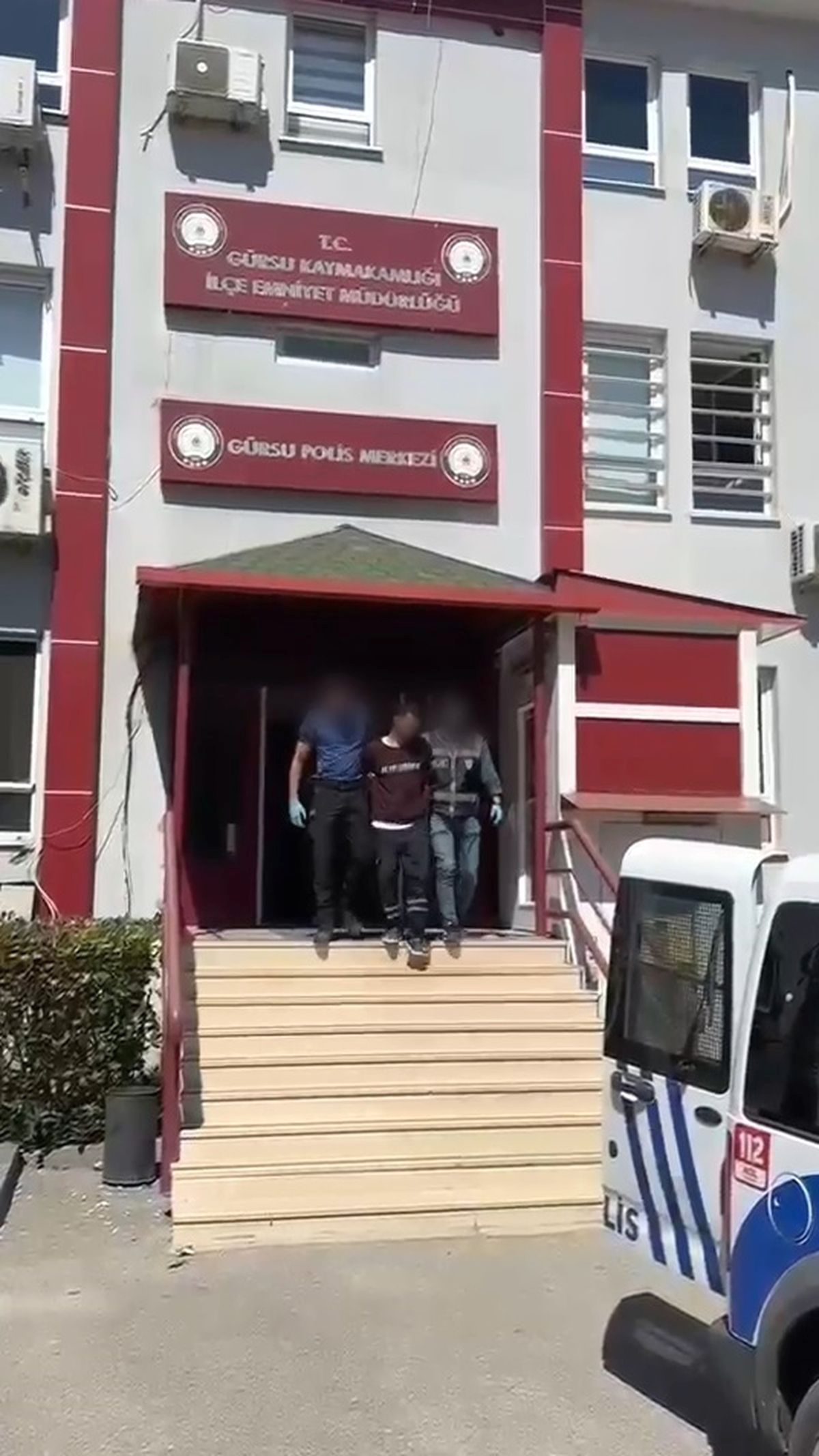 Gürsu'da gerçekleştirilen hırsızlık operasyonu sonucunda şüpheli gözaltına alınarak tutuklandı. Güvenlik