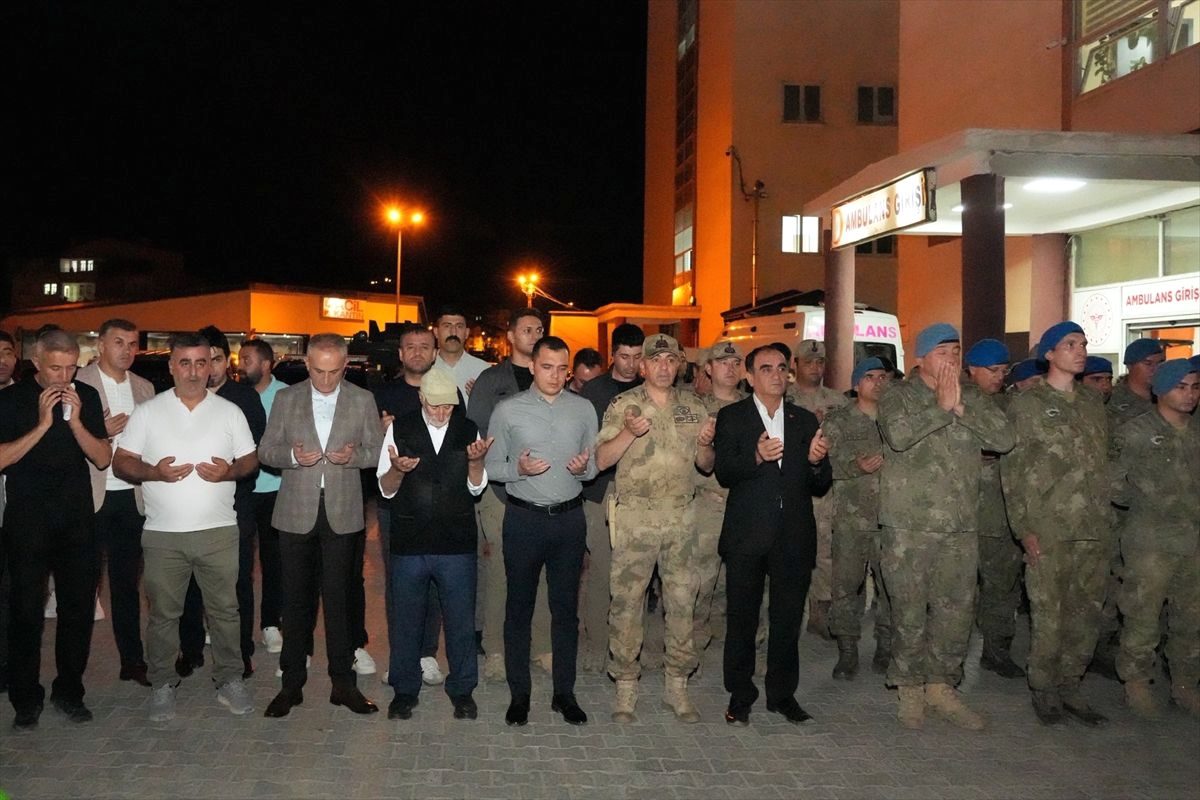 Hakkari’de dağcı Yüksel Işık’ın cenazesi, resmi törenle memleketine uğurlandı. Anısı