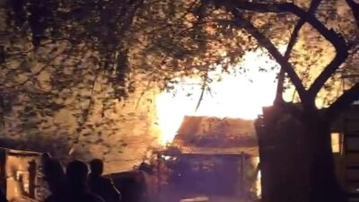 İnegöl'de baraka yangını sonucu bir kişi hayatını kaybetti. Olayla ilgili