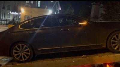 İnegöl'de çakarlı araç yasağına rağmen bazı sürücülerin kuralları hiçe sayması,