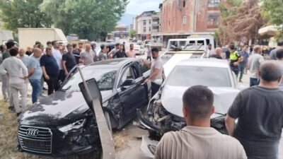 İnegöl'de ehliyetsiz sürücülerin karıştığı trafik kazası detayları, nedenleri ve alınan