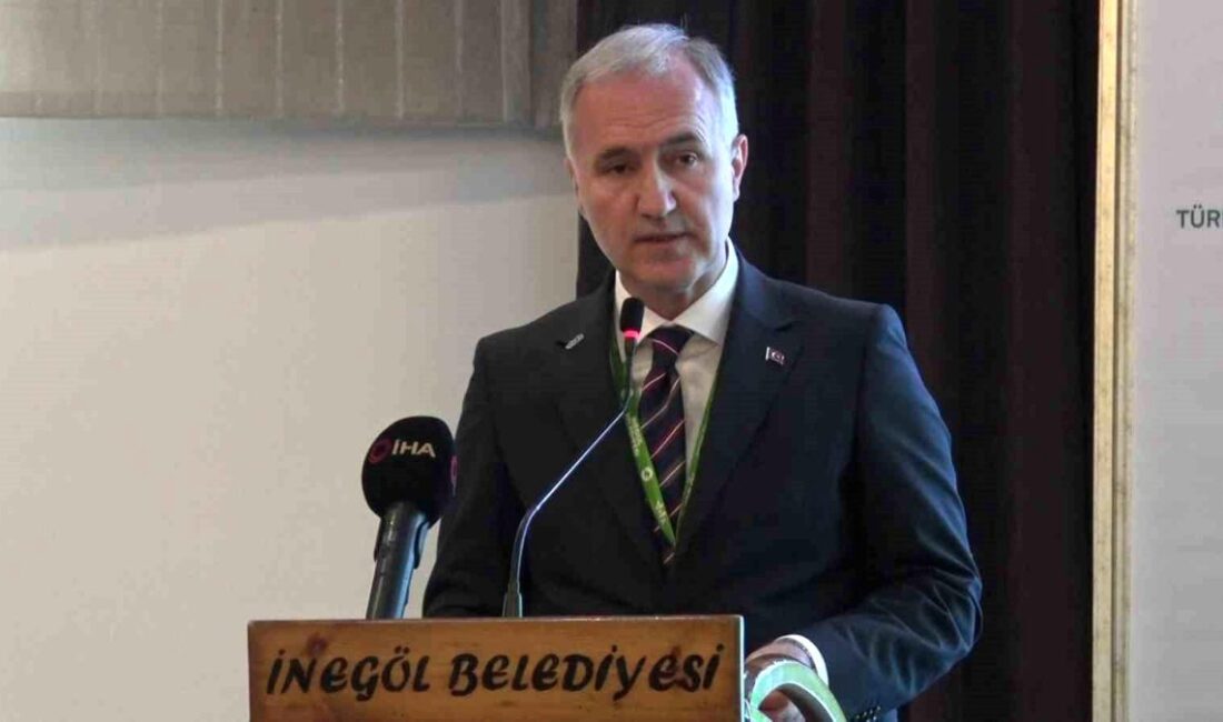 İnegöl’de gerçekleştirilen iklim değişikliği konferansı, sürdürülebilirlik ve çevre bilincinin artırılması