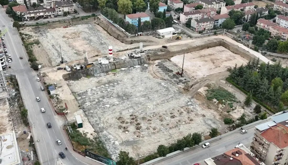 İnegöl'de kentsel dönüşüm projeleriyle yenilik ve gelişme hedefleniyor. Güvenli ve