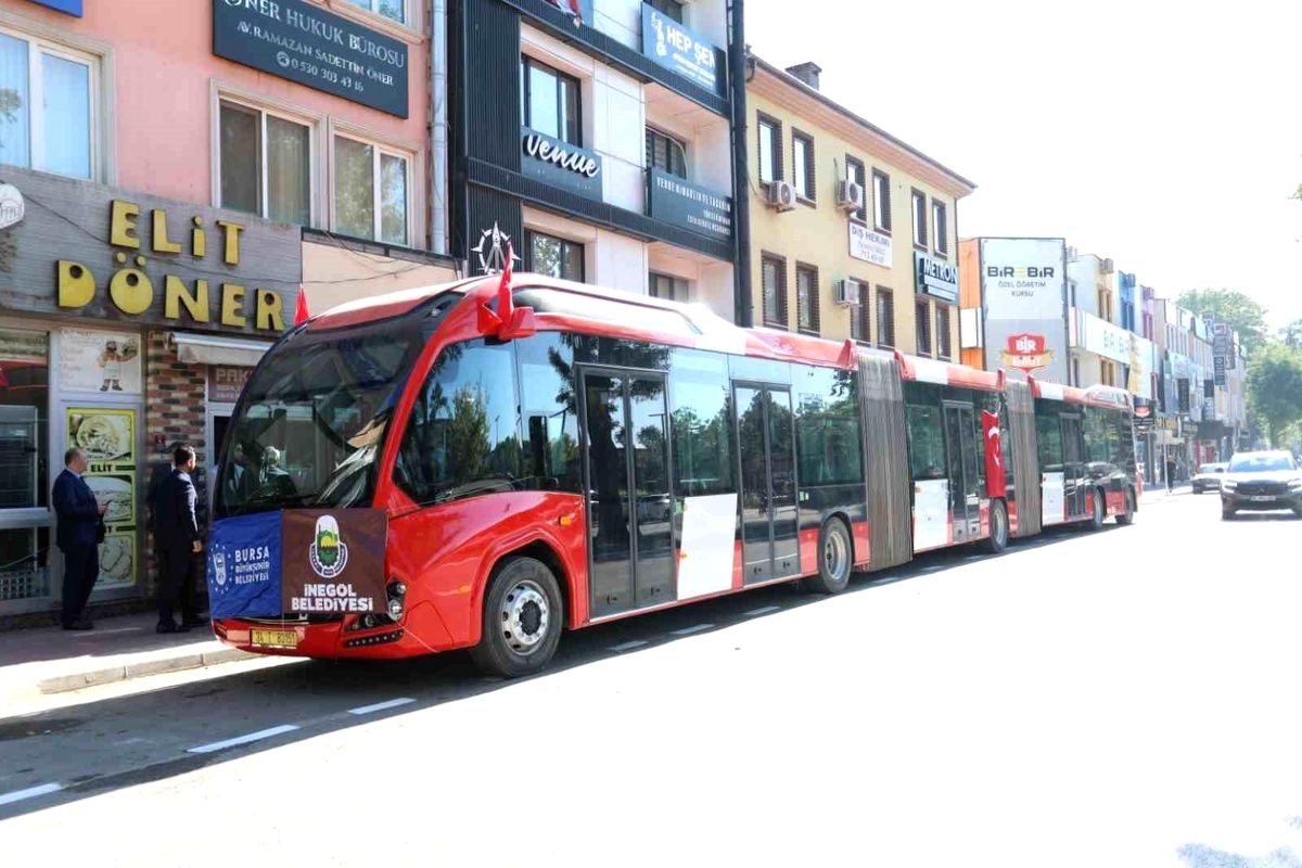 İnegöl'de metrobüs deneme sürüşü başarıyla gerçekleştirildi. Ulaşımda yeni gelişmeler ve