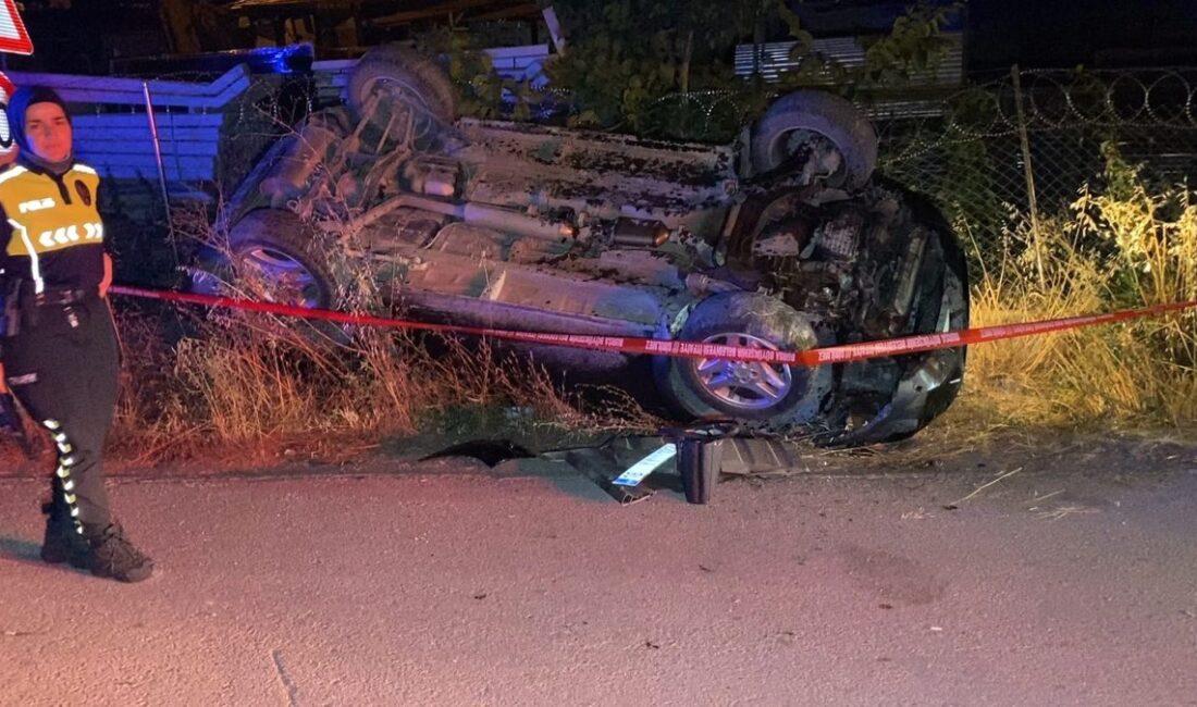 İnegöl'de meydana gelen kazada otomobil takla attı, 2 kişi yaralandı.