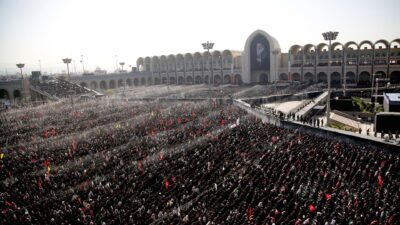 İran'ın eski lideri Hamaney için Tahran'da dev cenaze töreni düzenlendi,