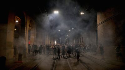 İtalyada polis şiddeti sonucu genç ölümüne tanıklık, protestolar ve adaletsizlik