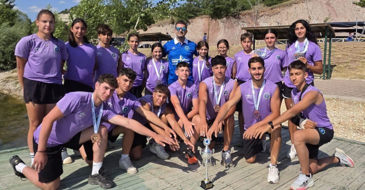 Bursa Büyükşehir Belediyespor Kulübü sporcuları, Durgunsu Kano Türkiye Kupası'nda 3