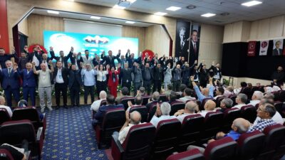 Kestel’de gerçekleştirilen MHP kongresi, partinin yeni yönetişim ve vizyonunu belirleyen