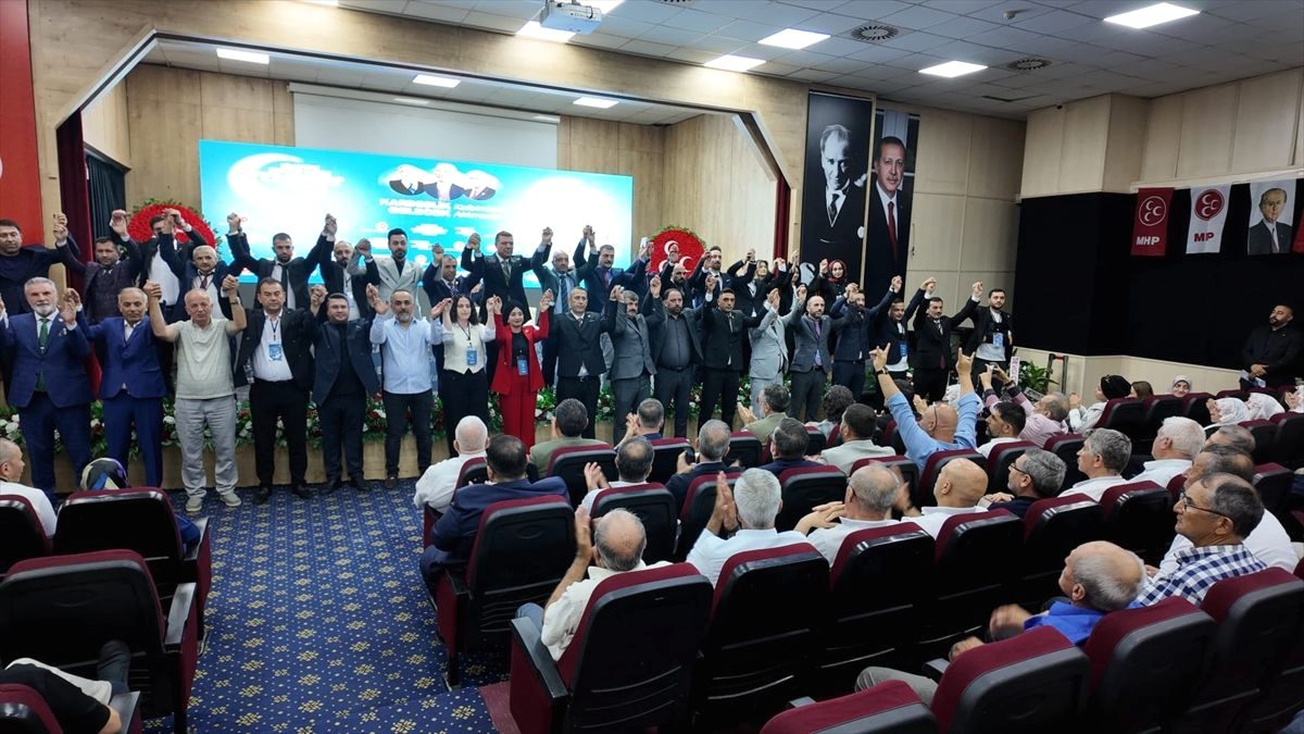 Kestel’de gerçekleştirilen MHP kongresi, partinin yeni yönetişim ve vizyonunu belirleyen