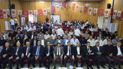 Orhaneli'de gerçekleşen MHP ilçe kongresi, güçlü katılım ve yeni yöneticilerle