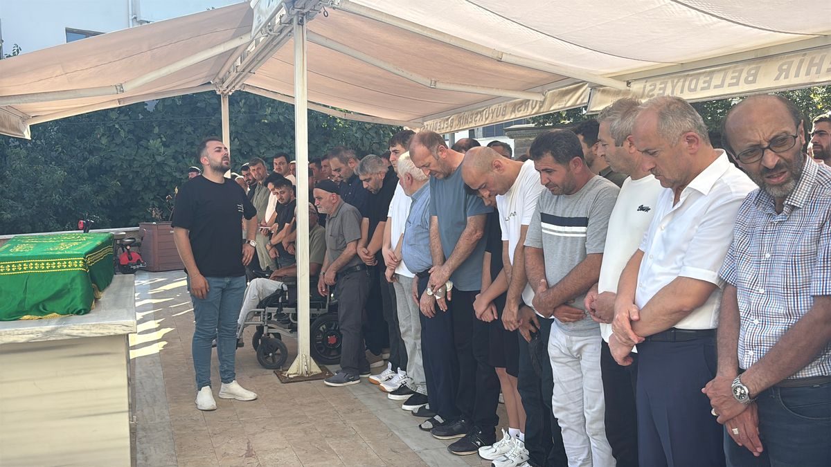 Orhangazi’de gerçekleşen trafik kazasında 1 kişi hayatını kaybetti, 3 kişi