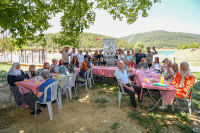 Osmangazi'de Alzheimer Gündüz Bakım Pikniği