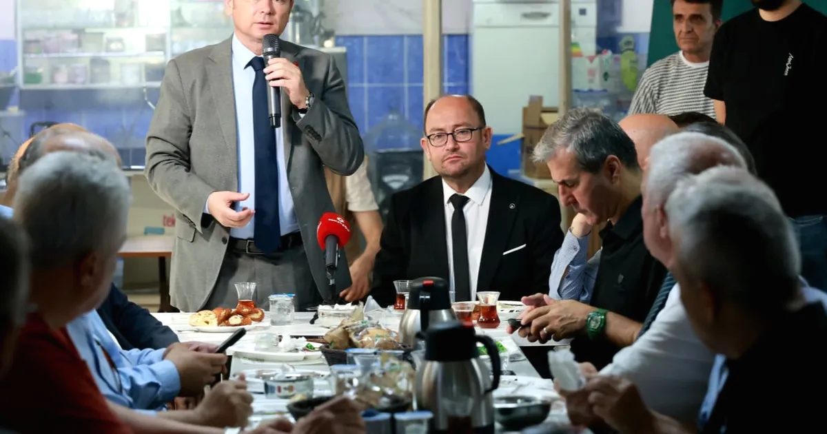 Osmangazi'de Ayakkabıcılar Çarşısı'nı ziyaret edin. Kaliteli ürünler ve uzman satıcılar