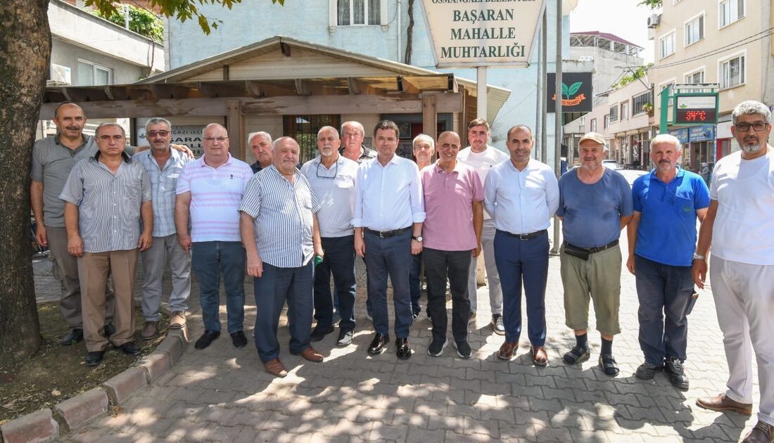 Osmangazi Belediyesi Başkanı, vatandaşlarla bir araya gelerek sorunları dinliyor ve