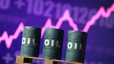 Petrol fiyatları kritik seviyelere yükseldi. Güncel gelişmeleri öğrenin ve etkilerini