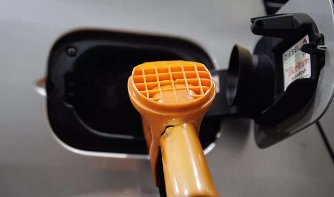 Petrol fiyatları yüzde 2'yi aşarak artış gösterdi. Güncel petrol fiyatları