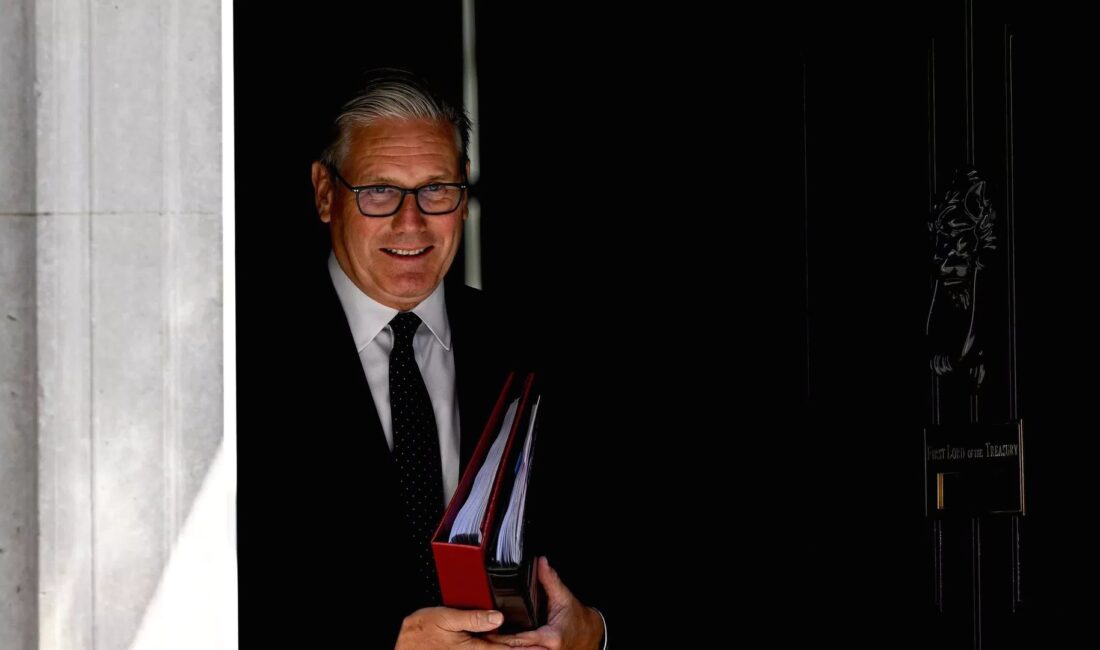 Starmer, İngiltere’nin güncel siyasi durumunu analiz ederek önemli değerlendirmelerde bulundu.