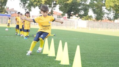 Yaz spor okullarıyla çocuklar spor yapmayı öğreniyor, sağlıklı alışkanlıklar ediniyor