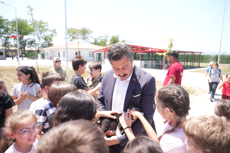 Yenişehir’de Çocuklara Hayvan Sevgisi Eğitimi
