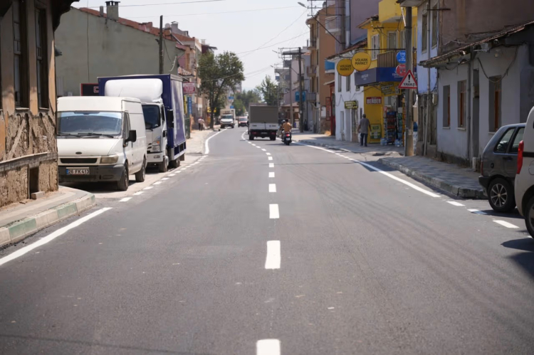 Yenişehir'de Sıcak Asphalt Çalışmaları Tamamlandı