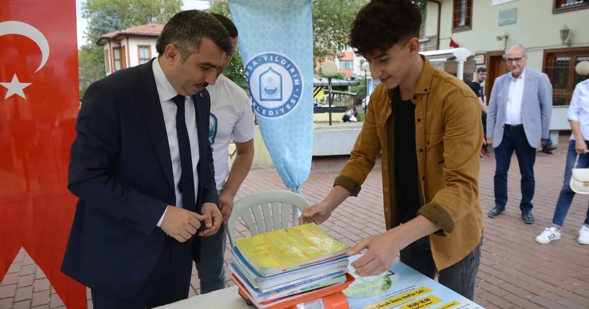 Yıldırım Belediyesi'nin kitap bağış kampanyasıyla eğitim ve kültür alanında destek