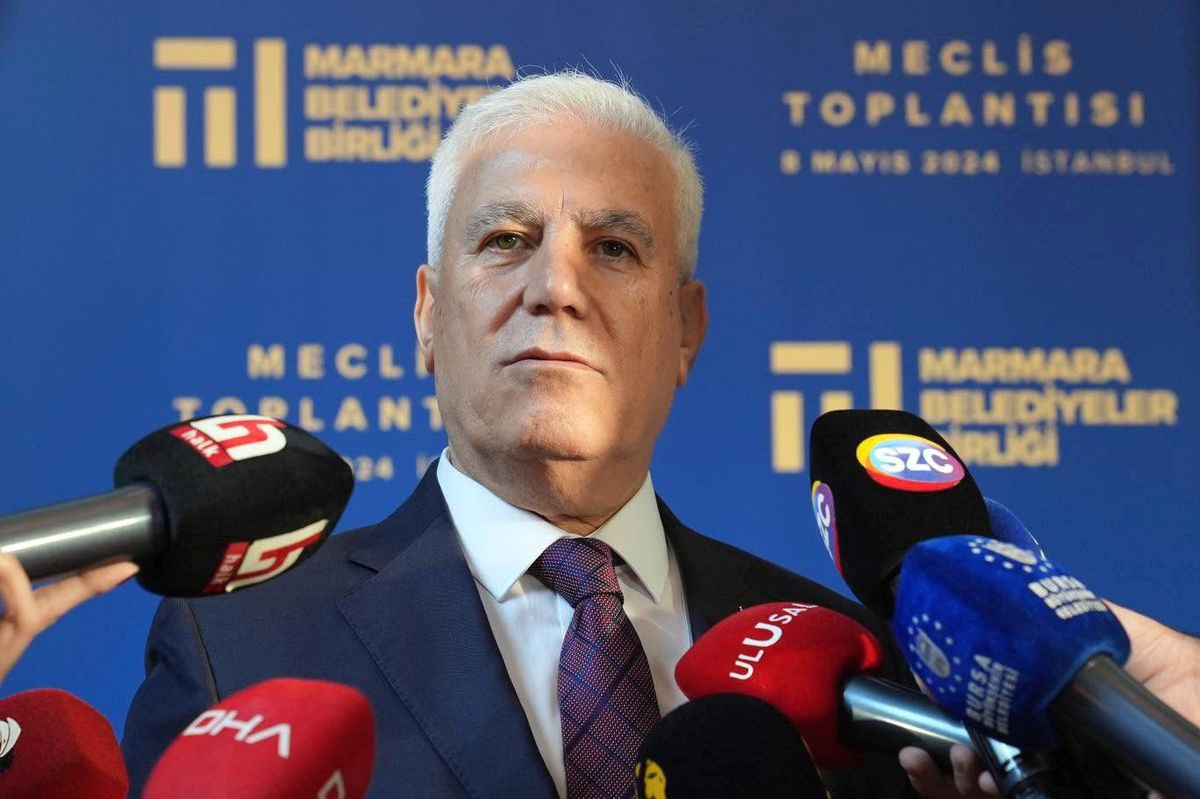 Bursa Büyükşehir Belediye Başkanı Bozbey'in istifasıyla ilgili gelişmeler ve detaylar,