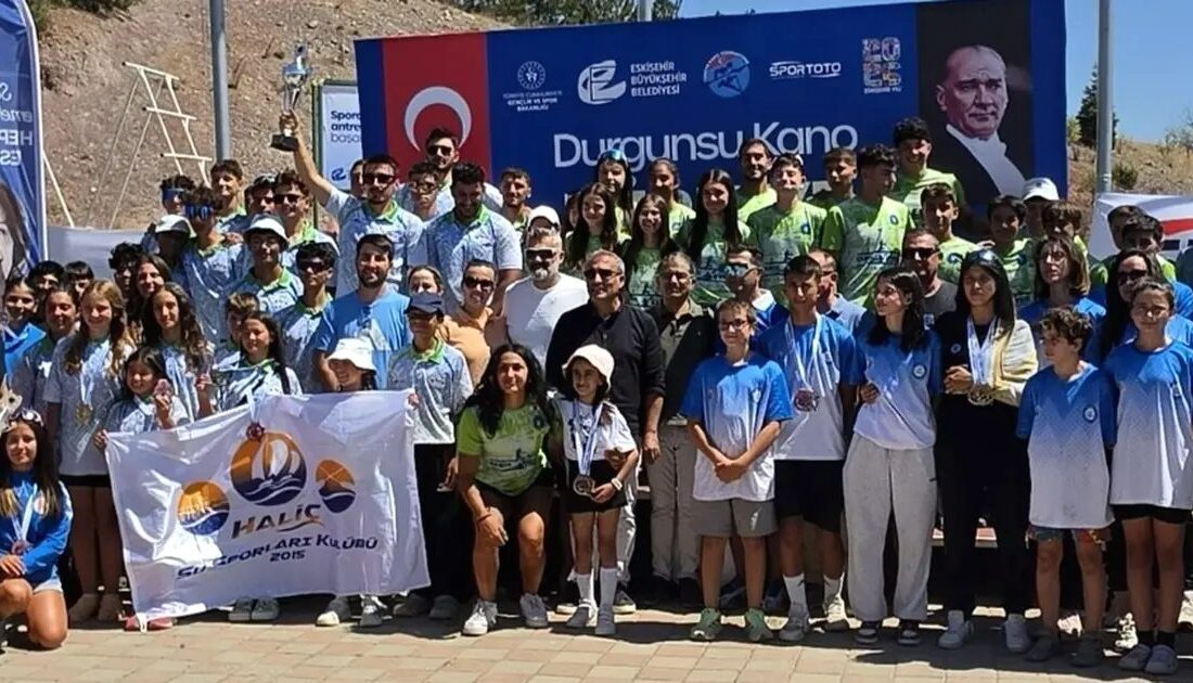 Bursa Büyükşehir Belediyespor Kanoda şampiyon oldu. Başarılarını kutluyor, spora verdiği