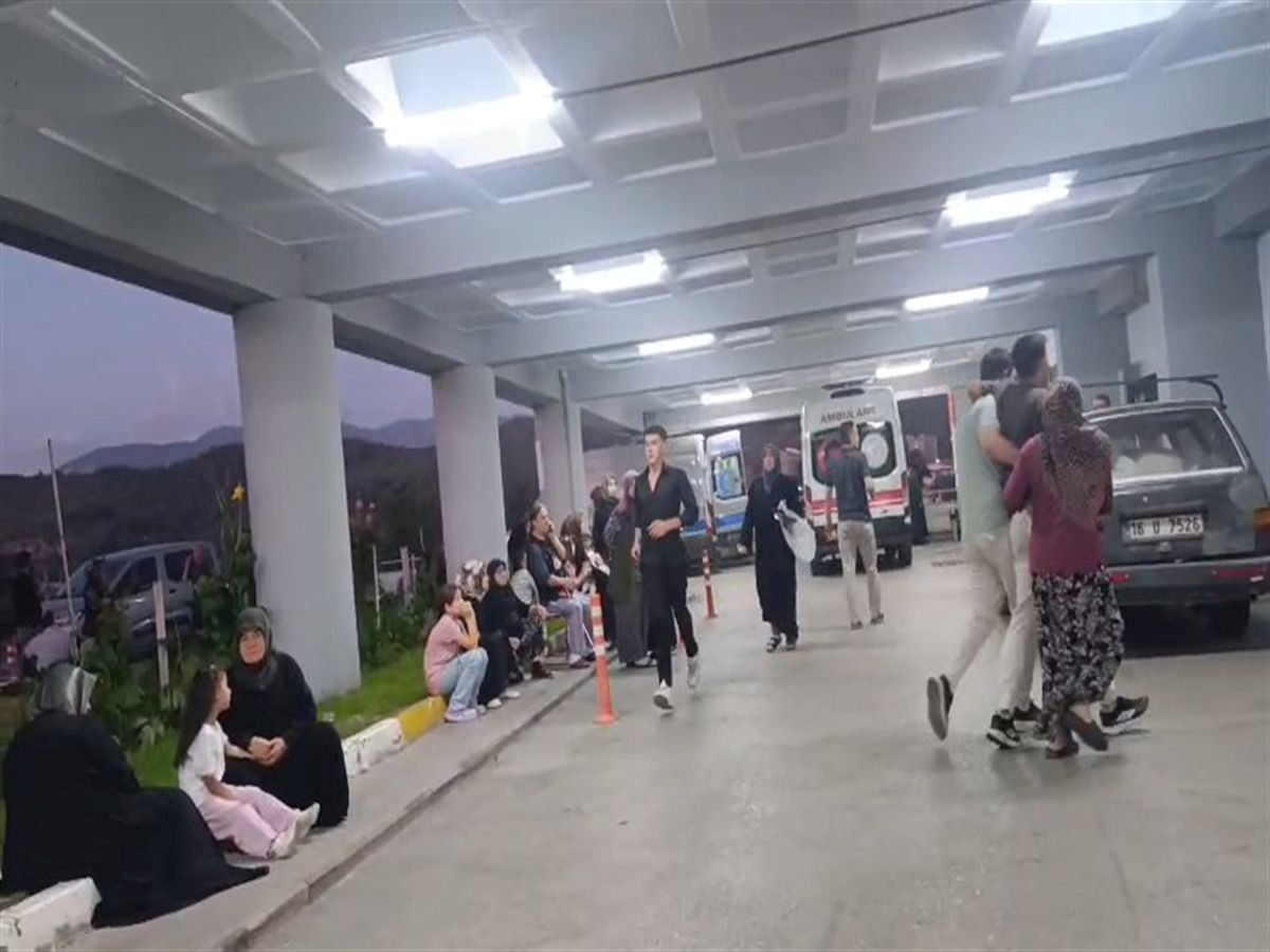 Bursa Orhaneli'nde zehirlenme vakalarında artış yaşanıyor. Yetkililer durumu yakından takip