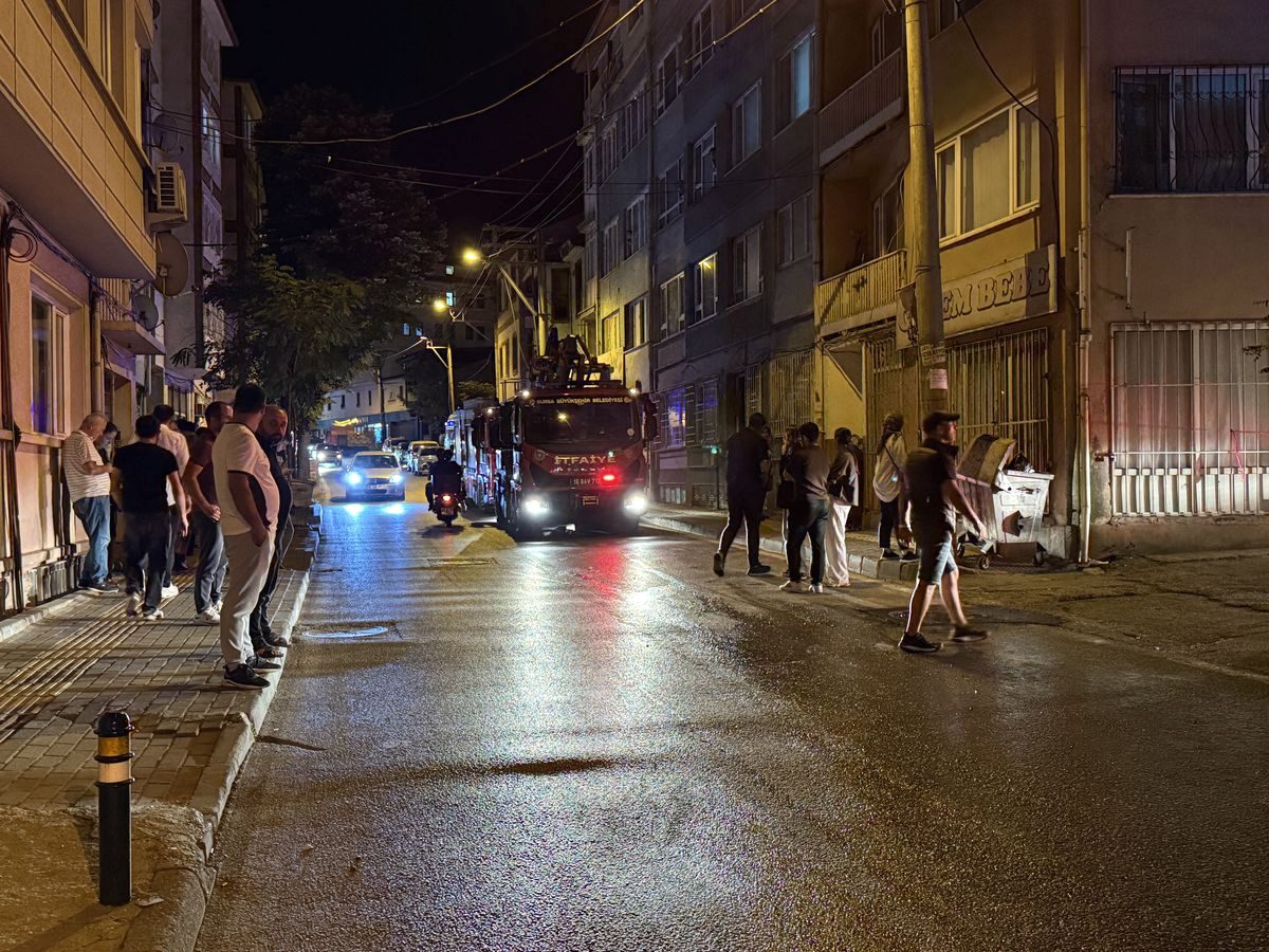 Bursa Osmangazi'de yaşanan yangında bir kişi hayatını kaybetti. Olayla ilgili