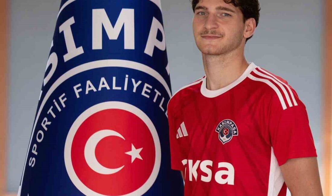 Bursa Yıldırım Spor, başarılı futbolcu Muhammed Emin Bektaş'ı transfer ederek