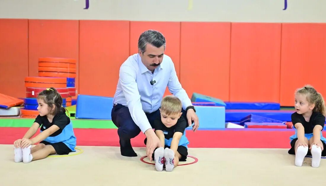 Bursa Yıldırım'da yaz spor okulları etkinlikleri devam ediyor. Çocuklar ve