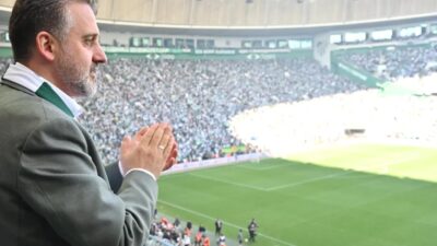 Bursa'da Bursaspor'a destek mesajları ve moral verici sözler ile takıma