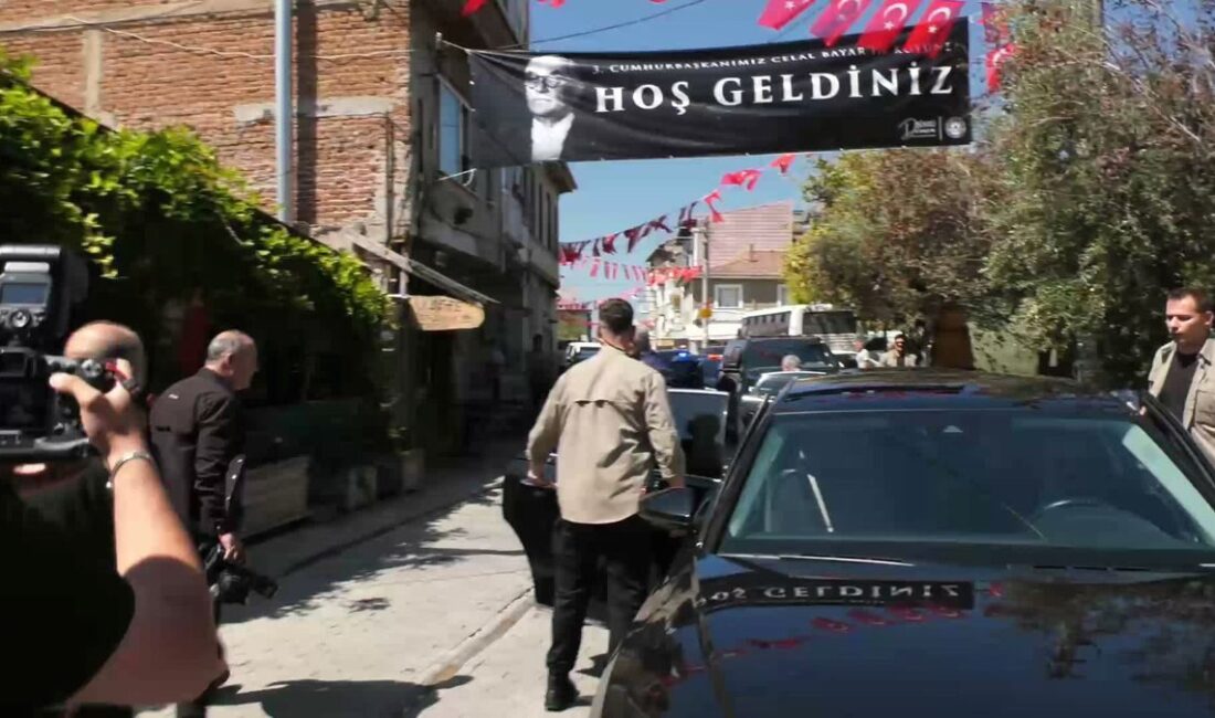 Bursa'da Celal Bayar anma etkinlikleri ve tarihi önemine ilişkin detaylar.